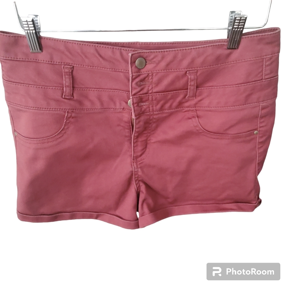 Refuge rust/red button front shorts